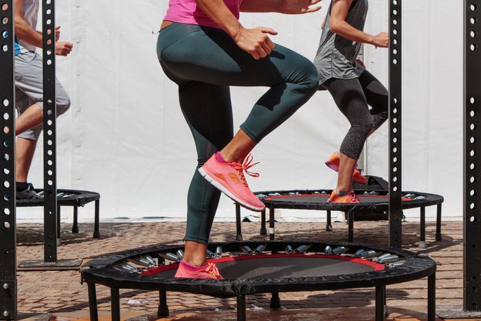 mini-trampoline-fitness